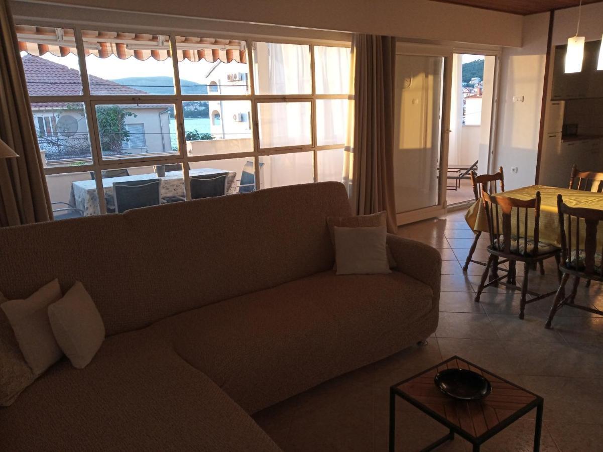 apartman Mijic Trogir Bagian luar foto