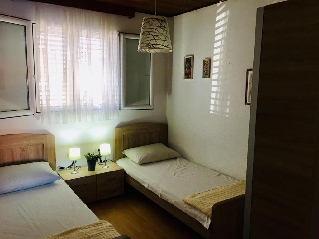 apartman Mijic Trogir Bagian luar foto